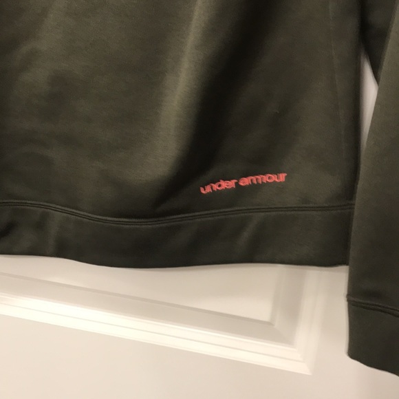 UA hoodie - Picture 3 of 3